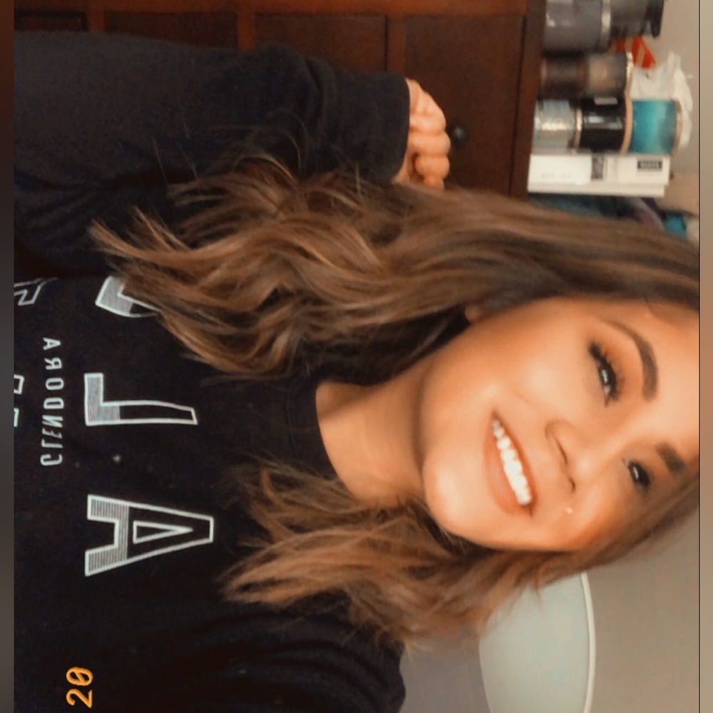 Meet your Posher, Vanessa